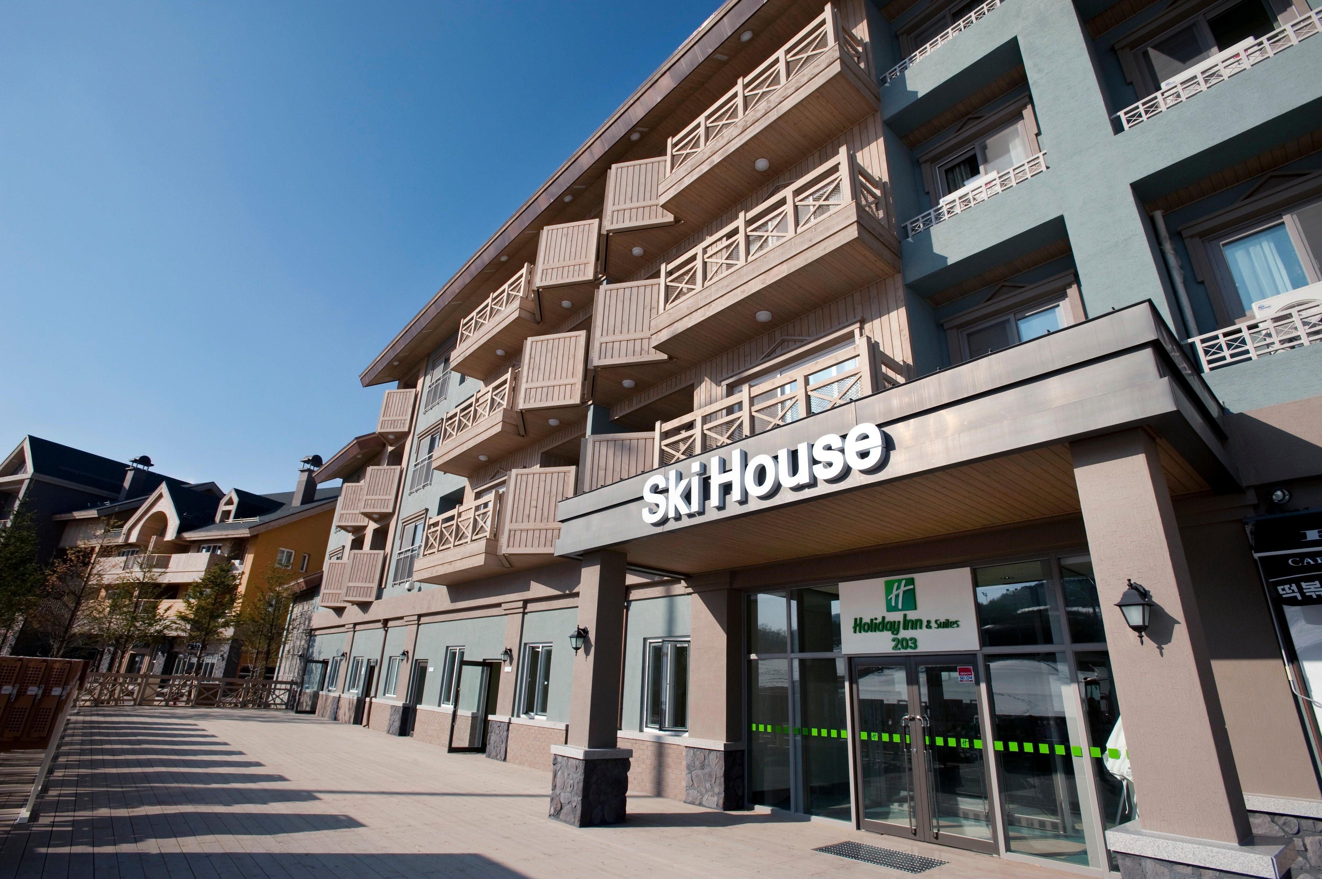 Holiday Inn & Suites Alpensia Pyeongchang Suites By Ihg Экстерьер фото